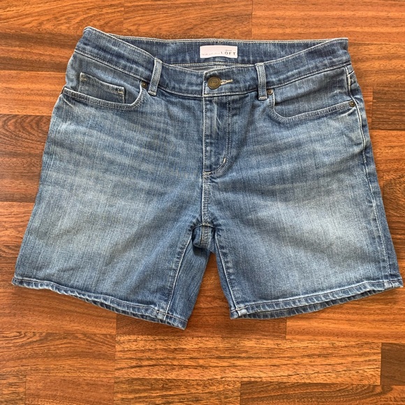 Ann Taylor LOFT Denim Jean Shorts Sz 27 (4) - Picture 1 of 7